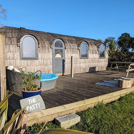Апартаменти The Pasty - Lydcott Glamping Лоо Екстер'єр фото
